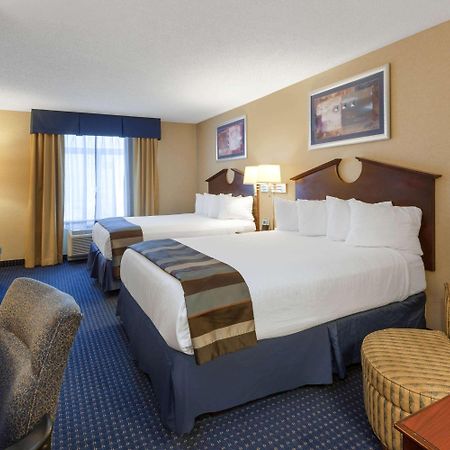 Wingate By Wyndham Erie Hotel Exterior foto