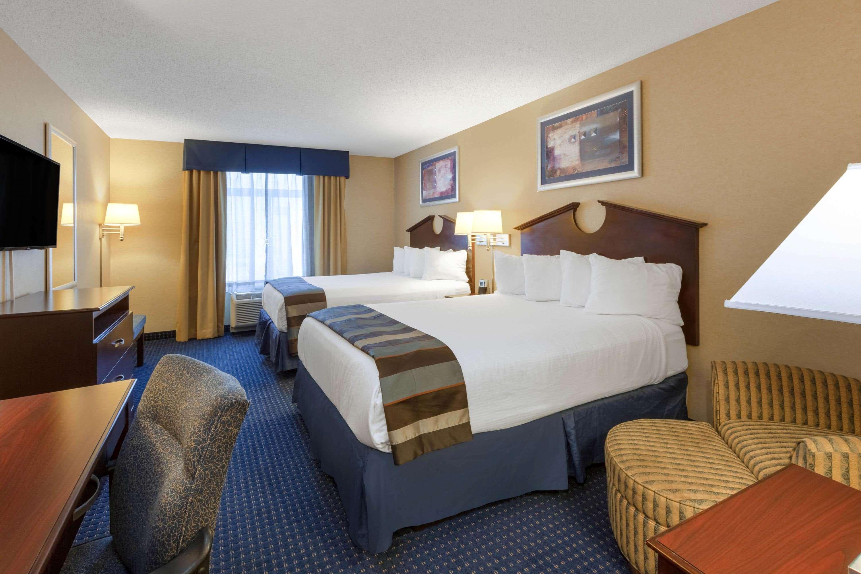 Wingate By Wyndham Erie Hotel Exterior foto